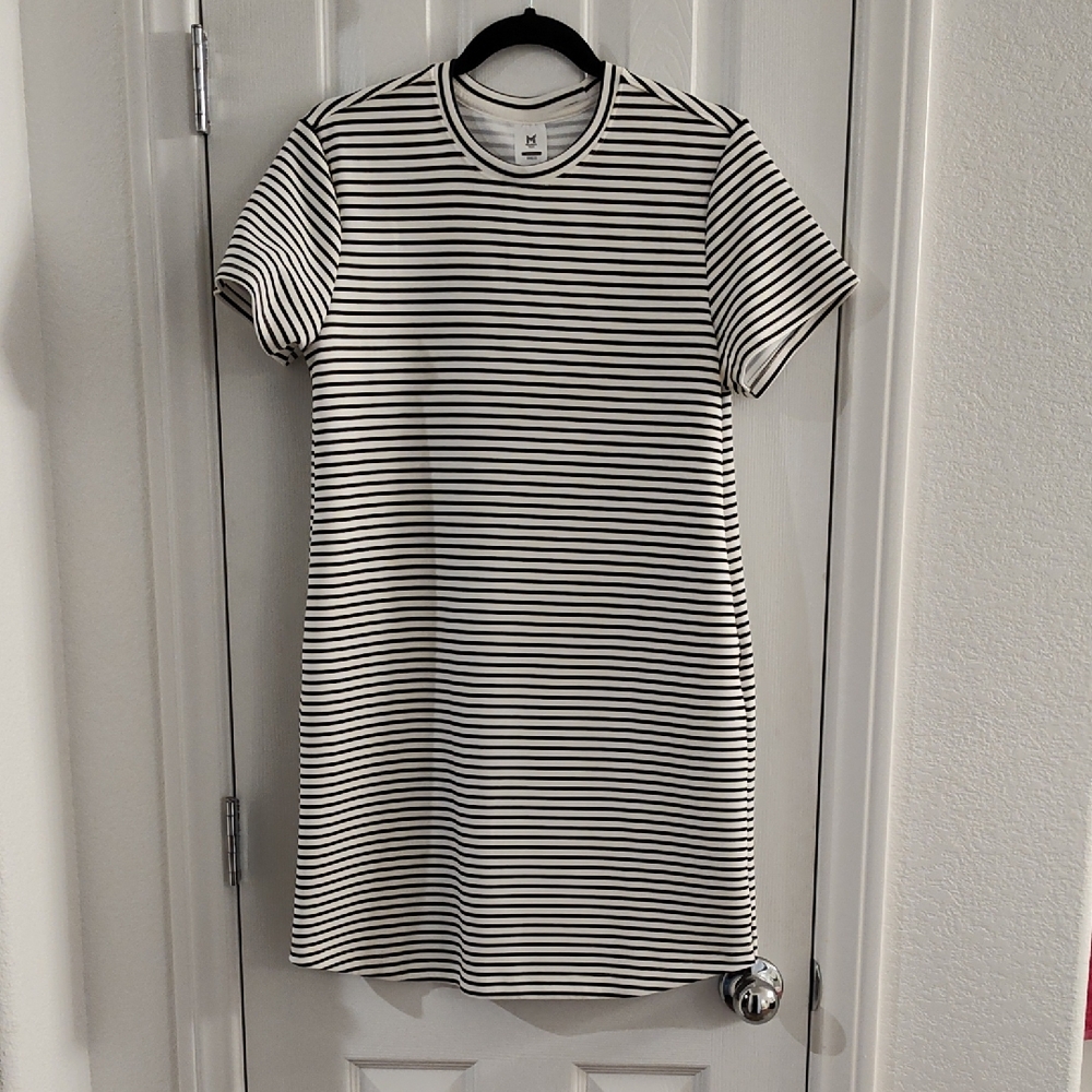 Striped Black and White Short Sleeve Women's Dress Size Medium